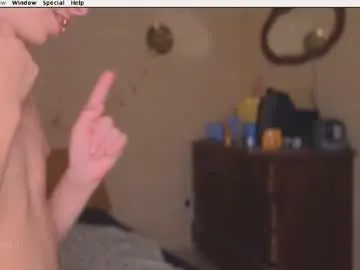 pintsizedblonde – webcam model profile photo Image 2