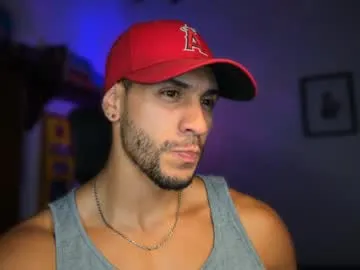evan_white_ – webcam model profile photo Image 9