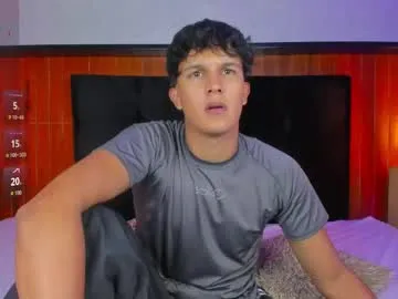 kinkyhousexxx – webcam model profile photo Image 17