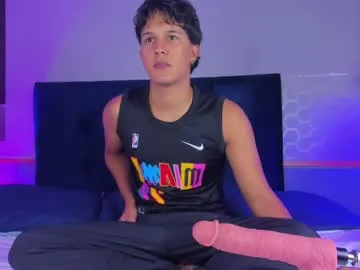 kinkyhousexxx – webcam model profile photo Image 18