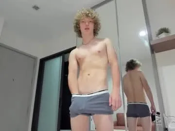 Vik1One1 – webcam model profile photo Image 7