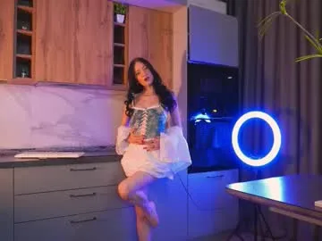 HelenStarUK – webcam model profile photo Image 8