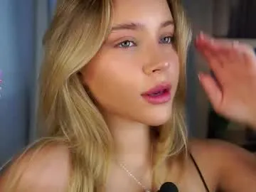 lipswithsmileonthem Image 10