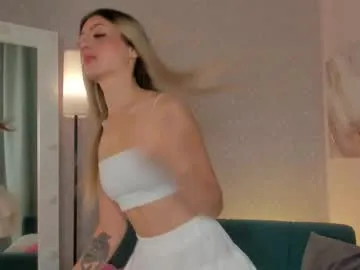 TyleneBuck – webcam model profile photo Image 2