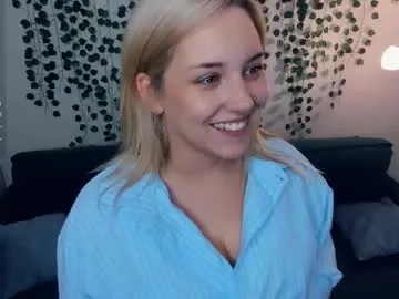 l4dyCandy – webcam model profile photo Image 12