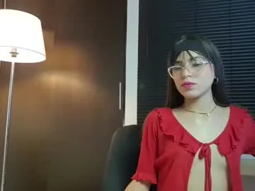 British_EmJess – webcam model profile photo Image 18