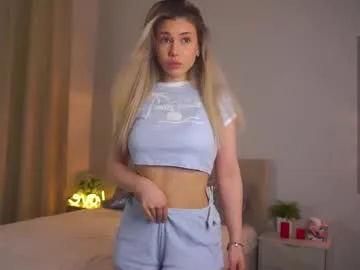 loraalvey Image 7