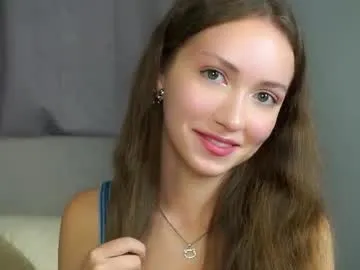 SashaVaughn – webcam model profile photo Image 2