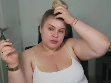 Libely – webcam model profile photo Image 19