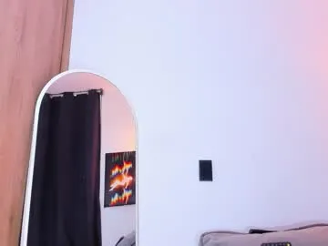 blondeangel_4u2 – webcam model profile photo Image 3