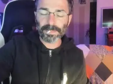 British_EmJess – webcam model profile photo Image 9