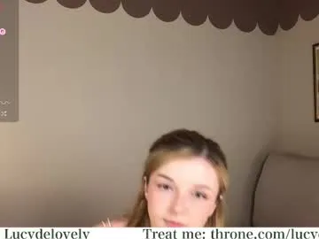 Blondebeauty19 – webcam model profile photo Image 12