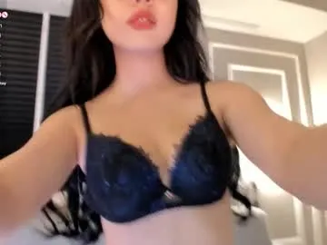 LorrySkye – webcam model profile photo Image 3