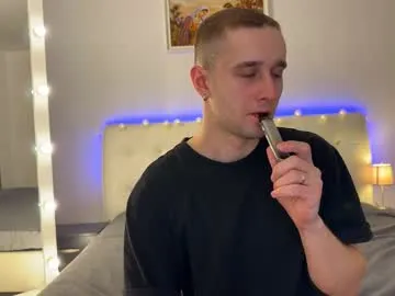 MarilynRainbow – webcam model profile photo Image 2