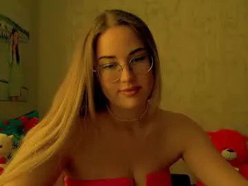 blondeangel_4u2 – webcam model profile photo Image 10