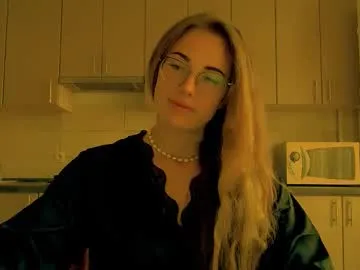 blondeangel_4u2 – webcam model profile photo Image 14