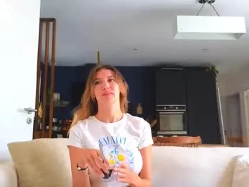 GlamGran – webcam model profile photo Image 6