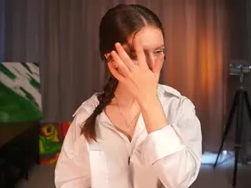 SashaVaughn – webcam model profile photo Image 18