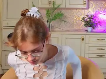 SashaVaughn – webcam model profile photo Image 2