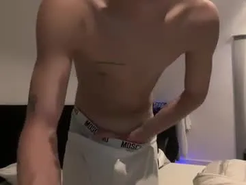 MistressLouUK – webcam model profile photo Image 5