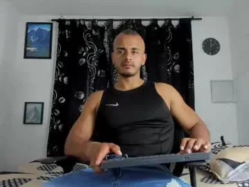 alex_islive – webcam model profile photo Image 19