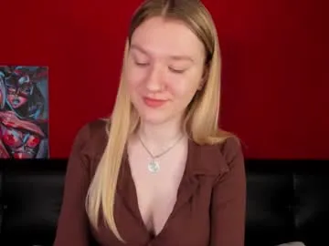 BritishBlondeBabydoll – webcam model profile photo Image 13