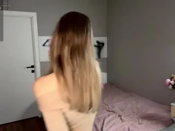 TatianaBlonde – webcam model profile photo Image 8