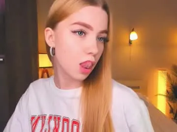 XBIGTITSXX – webcam model profile photo Image 13