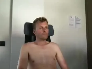 SelennaMoon – webcam model profile photo Image 13