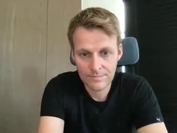 SelennaMoon – webcam model profile photo Image 18