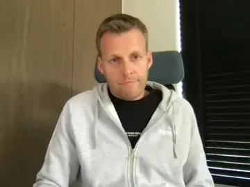 SelennaMoon – webcam model profile photo Image 6