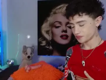 LizzieGreyX – webcam model profile photo Image 3