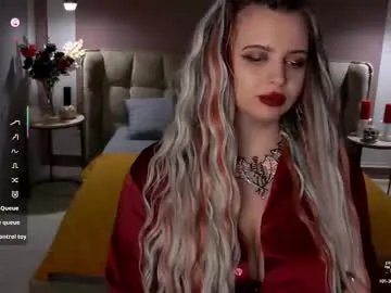 slutlittlegir – webcam model profile photo Image 8