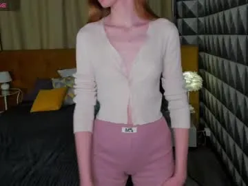 LeyaMeyers – webcam model profile photo Image 7