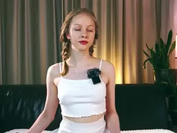 nicoleth18 – webcam model profile photo Image 13