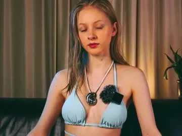 nicoleth18 – webcam model profile photo Image 14