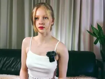 nicoleth18 – webcam model profile photo Image 19