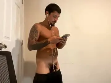 aceafterhours – webcam model profile photo Image 8