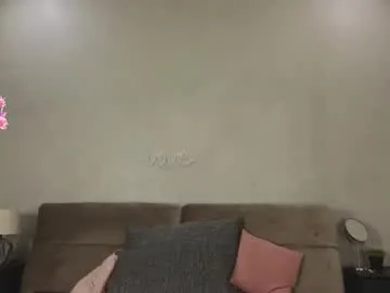 LillianShineX – webcam model profile photo Image 7