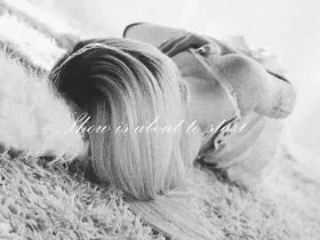 Inked_Blonde_Lust – webcam model profile photo Image 2