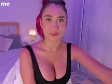 SashaVaughn – webcam model profile photo Image 5