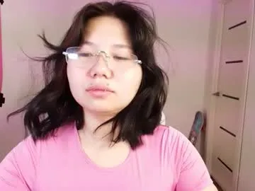 AmberCroft – webcam model profile photo Image 18