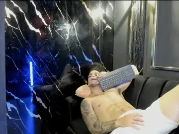 kinkyhousexxx – webcam model profile photo Image 19