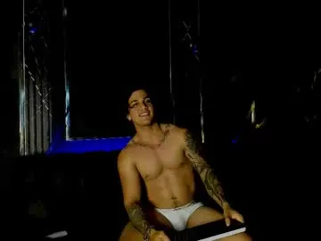 kinkyhousexxx – webcam model profile photo Image 5