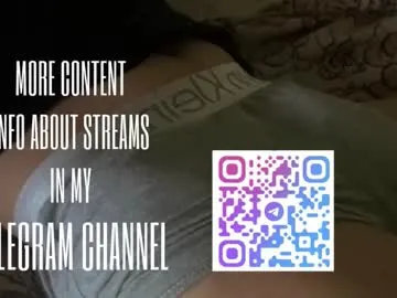 UKRaunchyRobyn – webcam model profile photo Image 6
