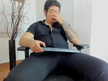 reeves_bae – webcam model profile photo Image 5