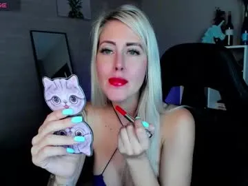 AmberCroft – webcam model profile photo Image 16