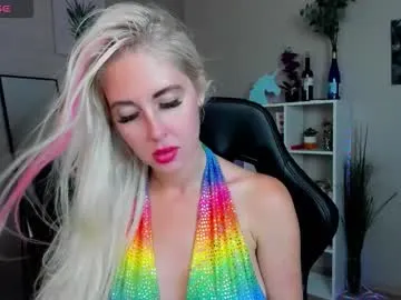 AmberCroft – webcam model profile photo Image 2