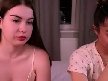 Lilye – webcam model profile photo Image 13