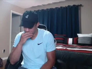 blondeangel_4u2 – webcam model profile photo Image 3